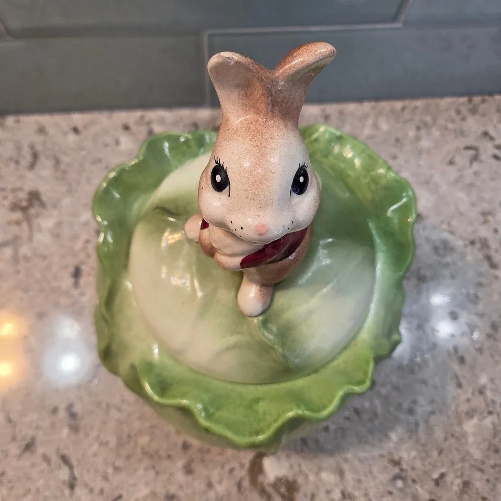 Vintage Metlox Poppytrail Cookie Jar Bunny Rabbit Lid Green Cream Cottagecore